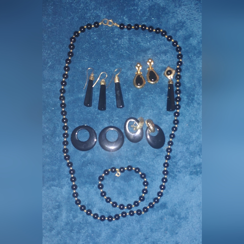 Vintage Black Jewelry set